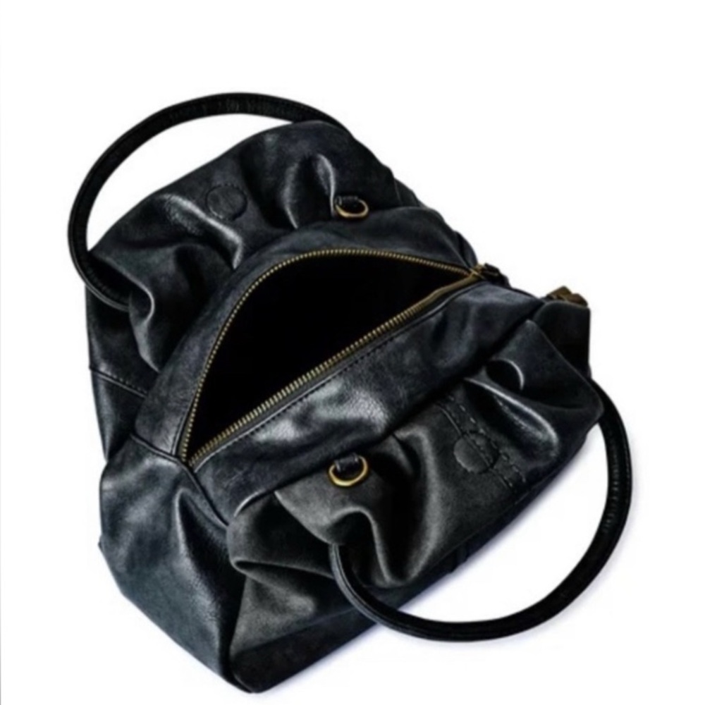 SOLD! 🌸 New Time and Tru Fiona Crossbody Bag for Women, Black - Picture 2 of 3